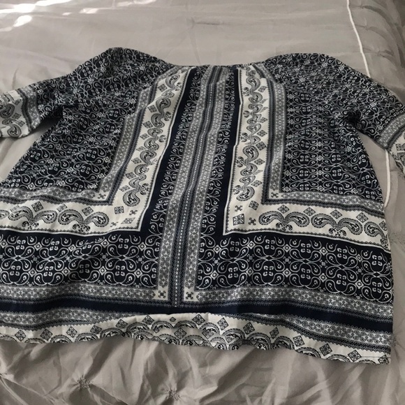 Style & Co tunic style blouse - Picture 6 of 6